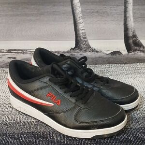 Fila Men's‎ Black Sneakers with Red Accents